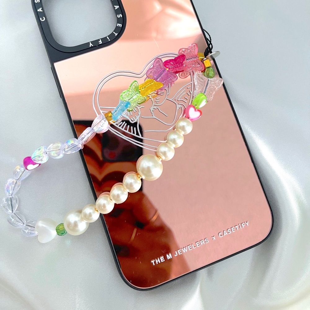 Beaded phone charm y2k aesthetic wildflower